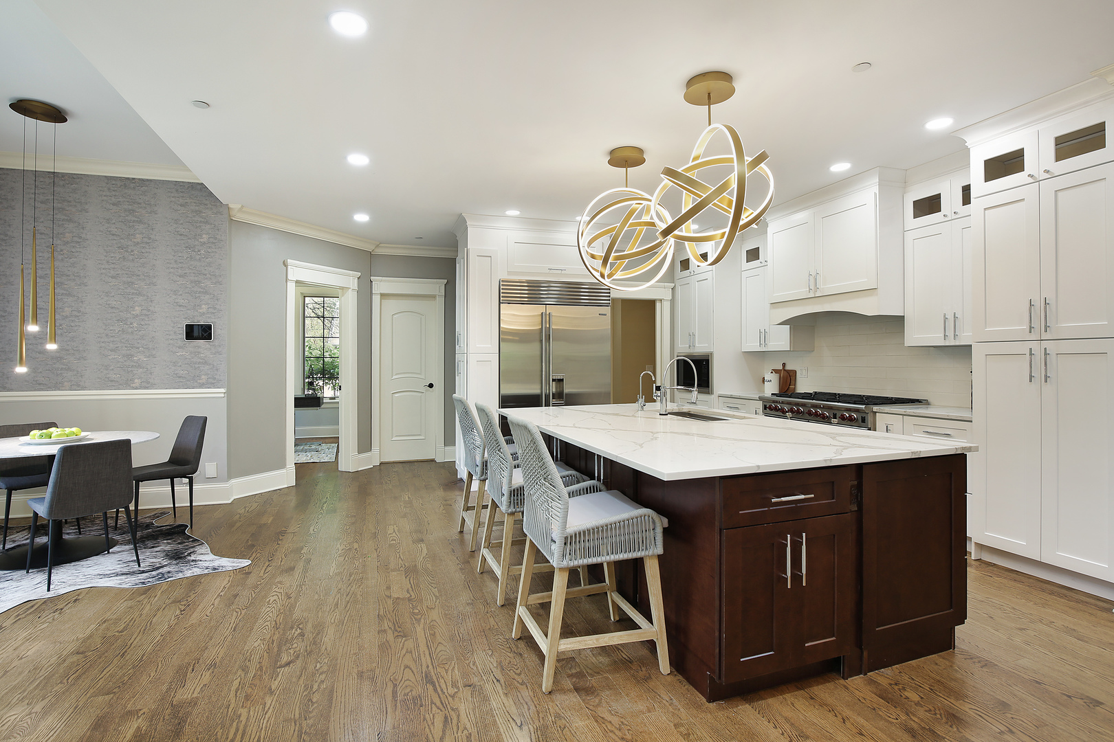 820 South Seminary Avenue Park Ridge, IL 60068 - Photo 5 of 28 a kitchen with a table and chairs in it