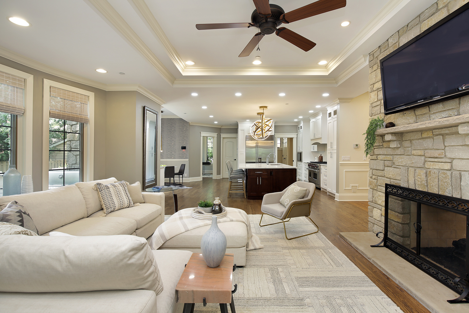820 South Seminary Avenue Park Ridge, IL 60068 - Photo 8 of 28 a living room with furniture and a fireplace