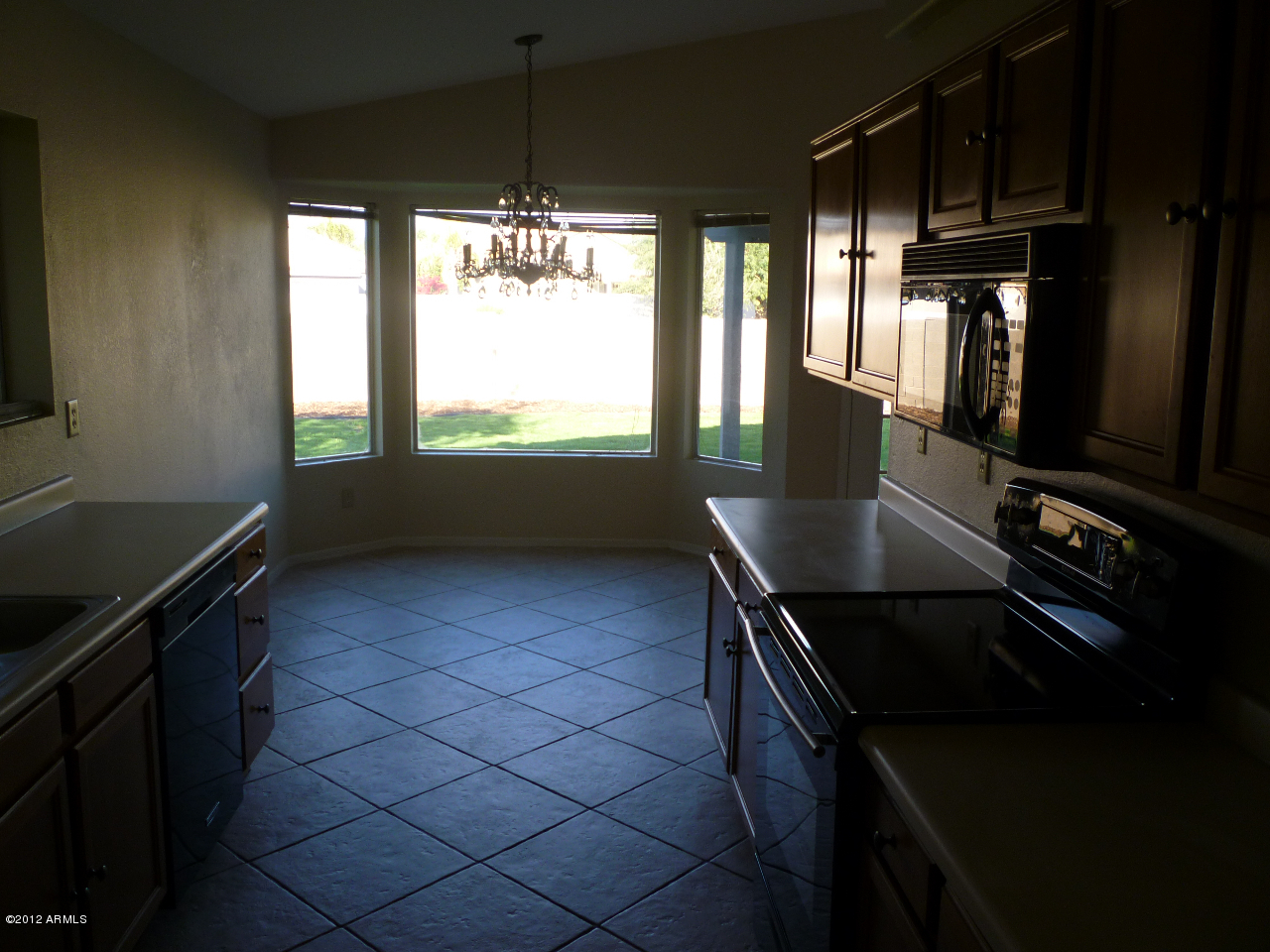 530 West Tumbleweed Road Gilbert, AZ 85233 - Photo 9 of 28 530 W Tumbleweed Rd Gilbert 018