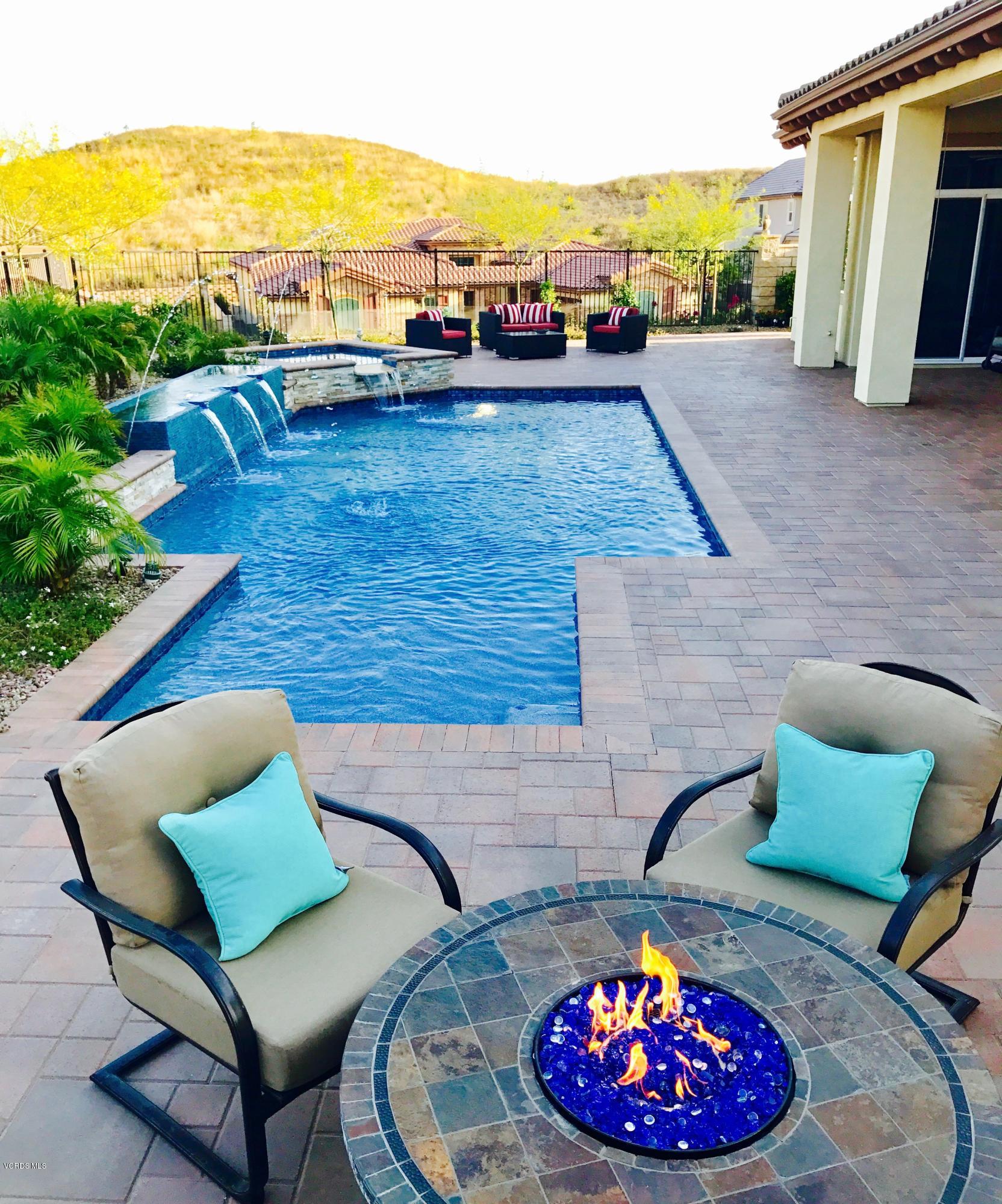 7306 Nicklaus Road Moorpark, CA 93021 - Photo 2 of 32 IMG_1743