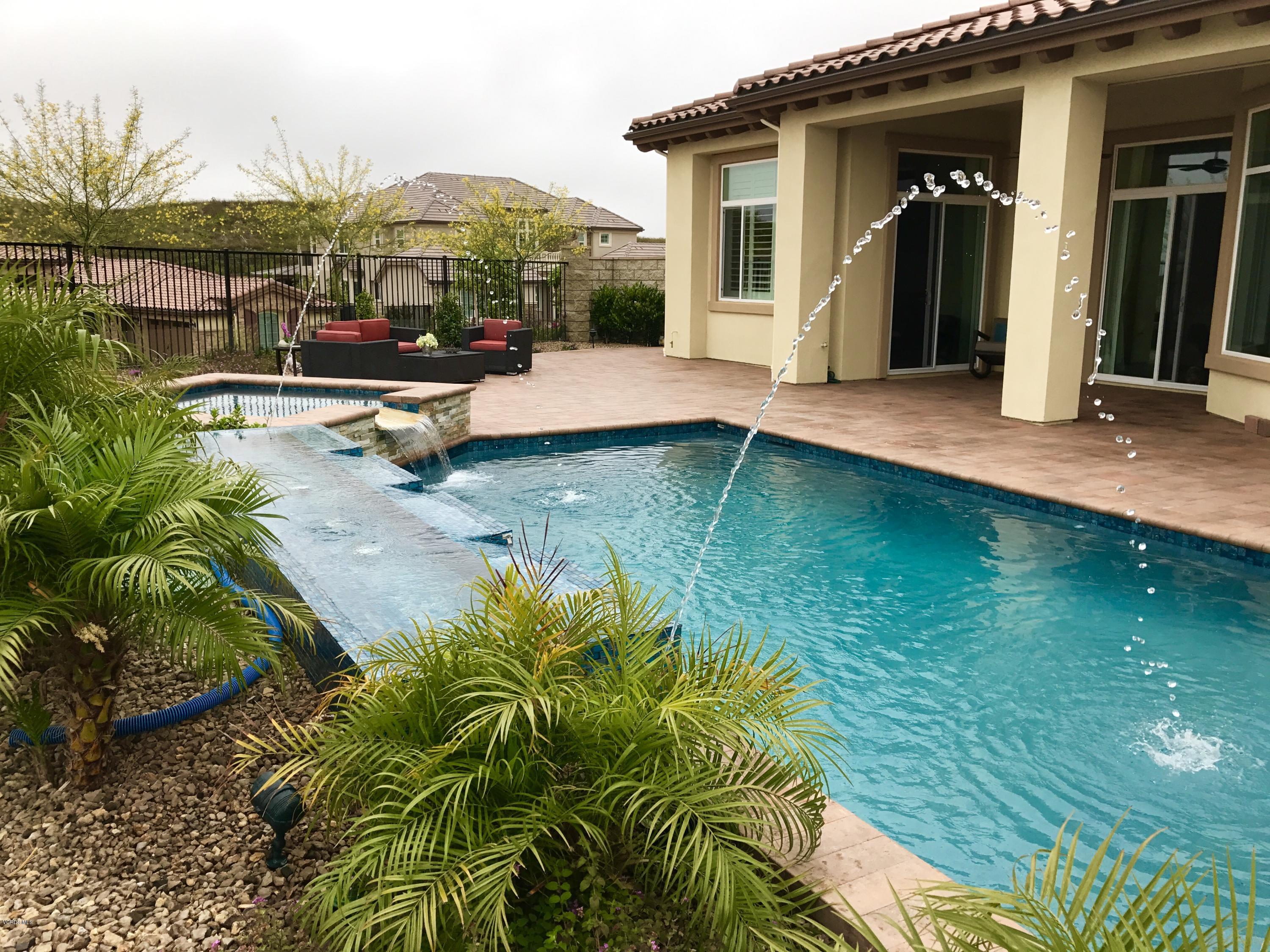 7306 Nicklaus Road Moorpark, CA 93021 - Photo 3 of 32 fullsizeoutput_447