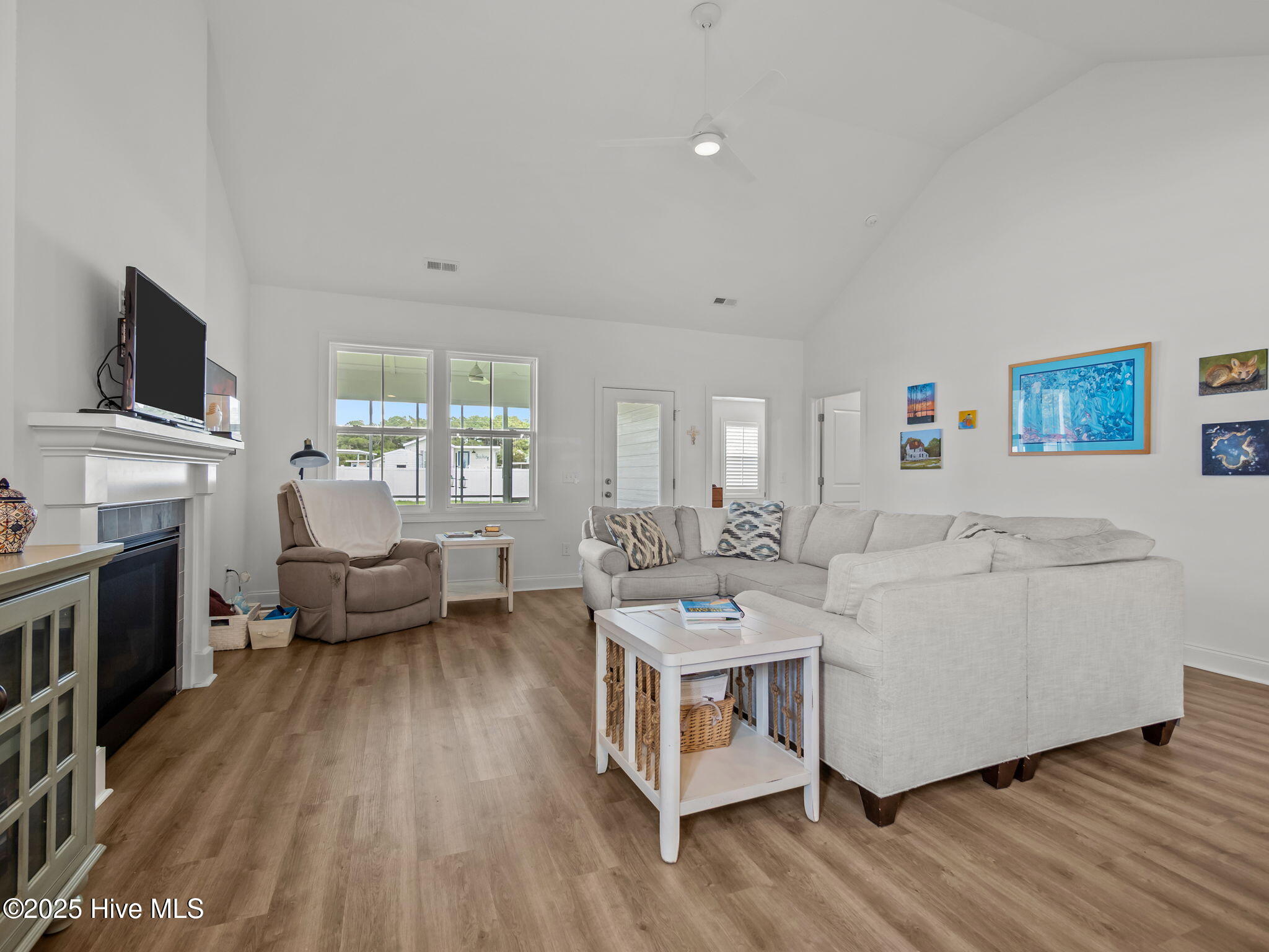 233 Coastline Circle Cedar Point, NC 28584 - Photo 4 of 42 Living