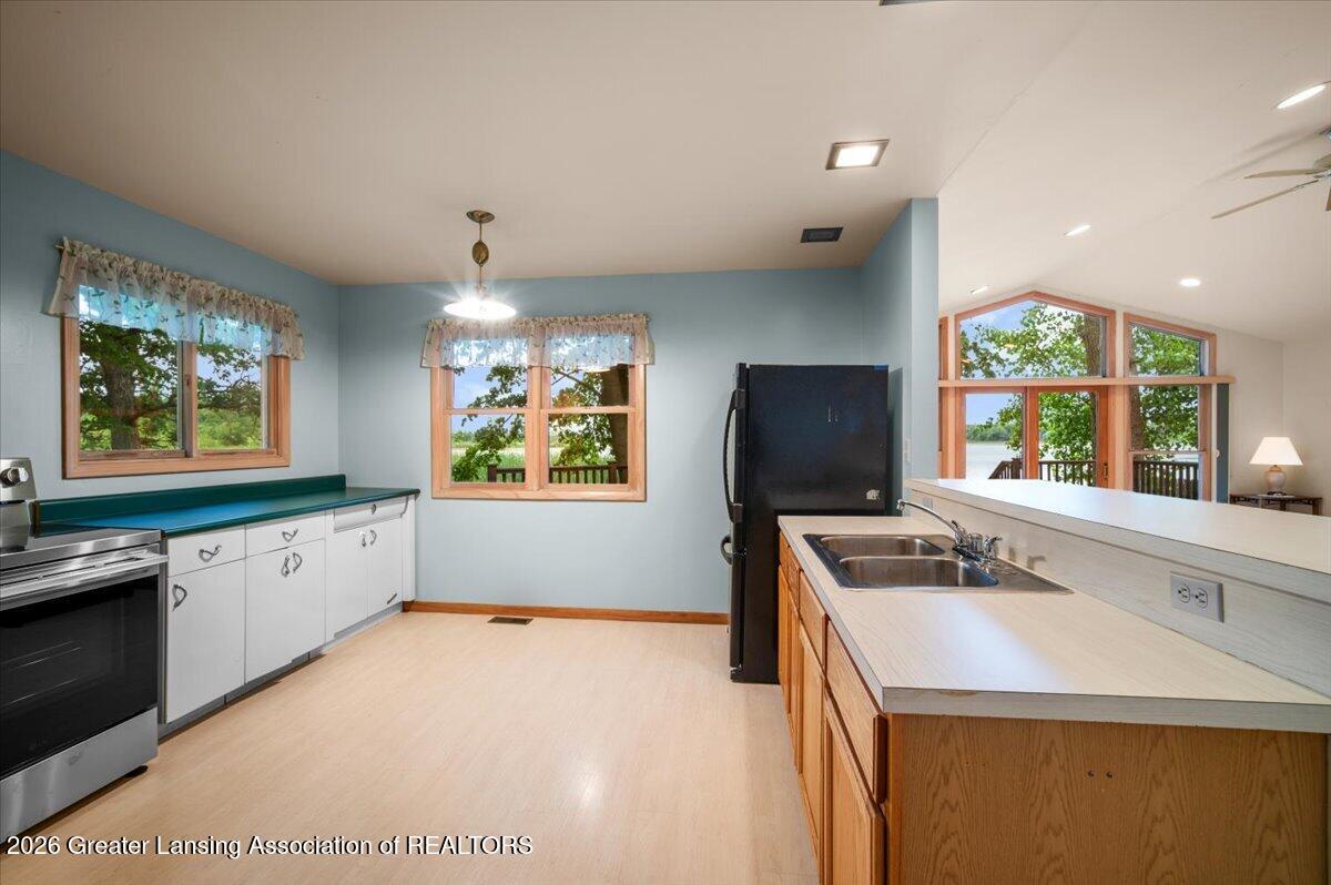 1520 Shepard Road Crystal, MI 48818 - Photo 26 of 59 32-INTERIOR 02
