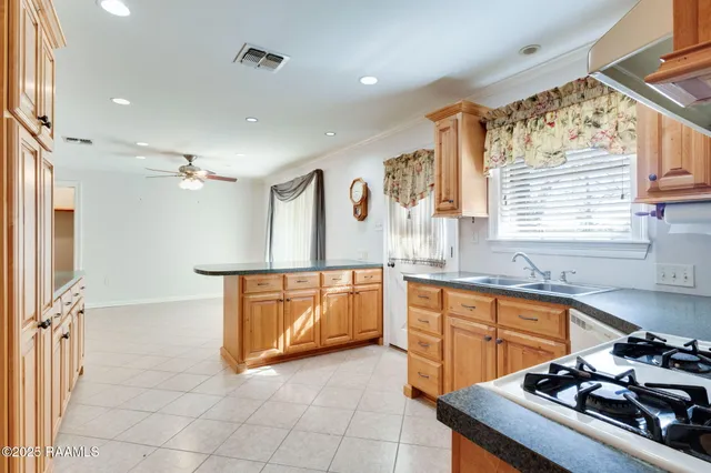 $199,000 | 6317 B Highway 14, New Iberia, LA 70560