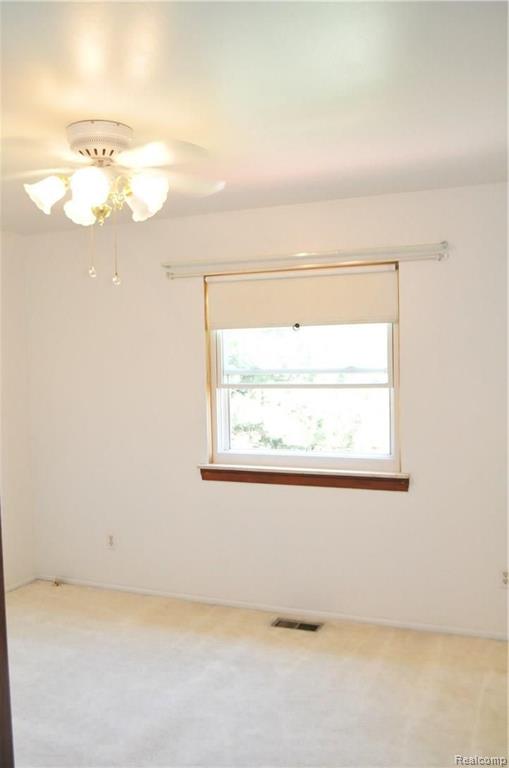 12631 Ronda Drive Southgate, MI 48195 - Photo 21 of 28