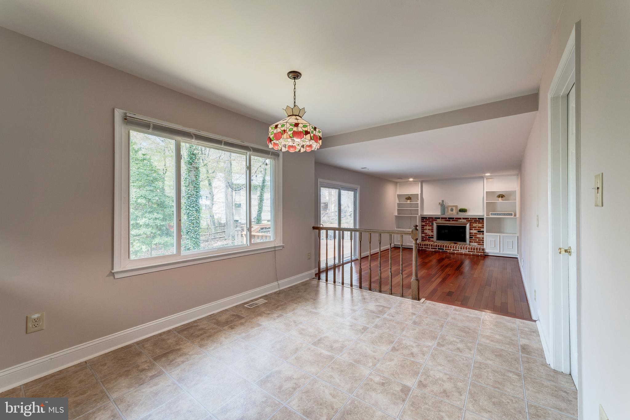 8326 Lindside Way Springfield, VA 22153 - Photo 17 of 48 BREAKFAST ROOM