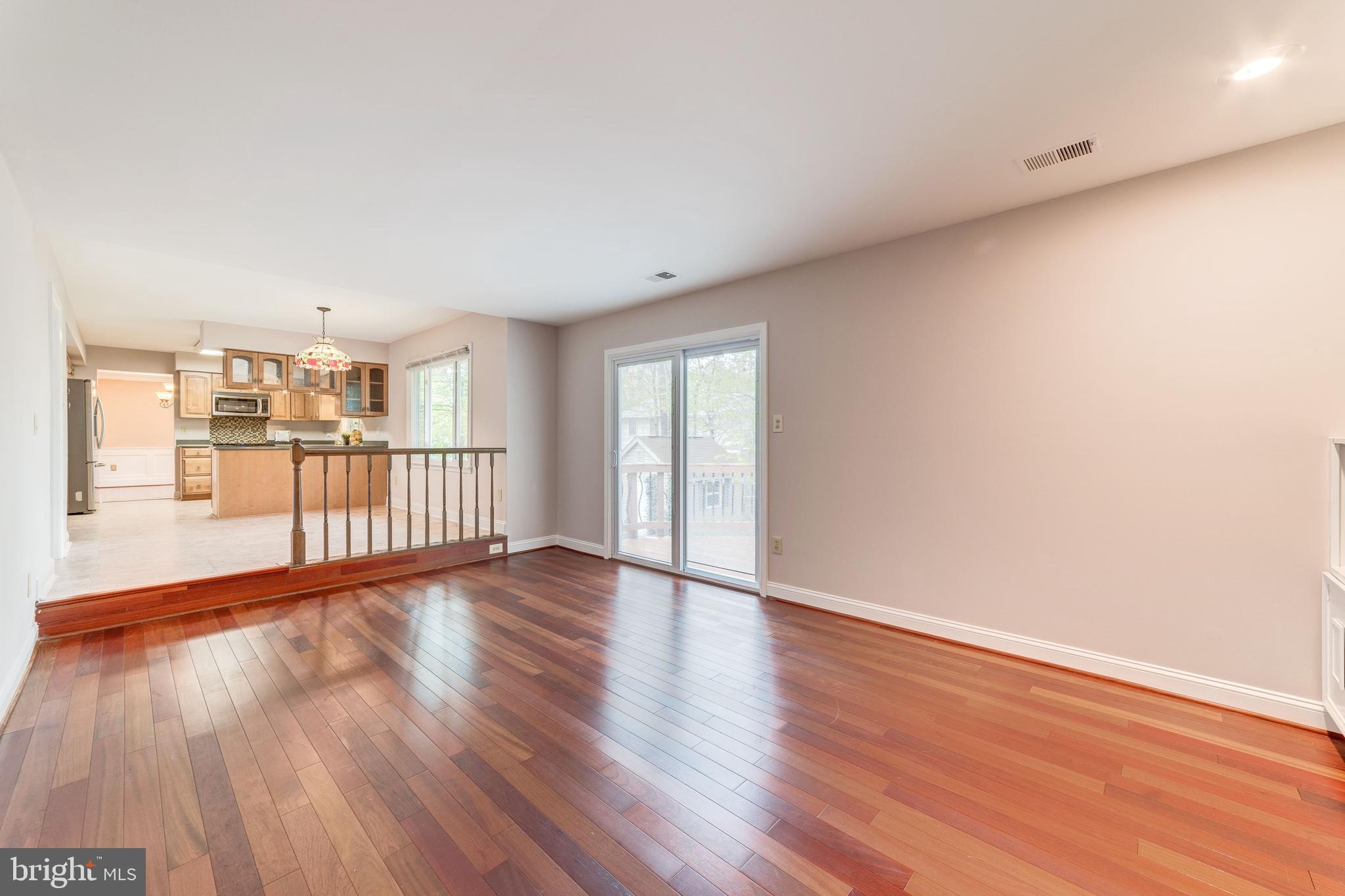 8326 Lindside Way Springfield, VA 22153 - Photo 19 of 48 FAMILY ROOM