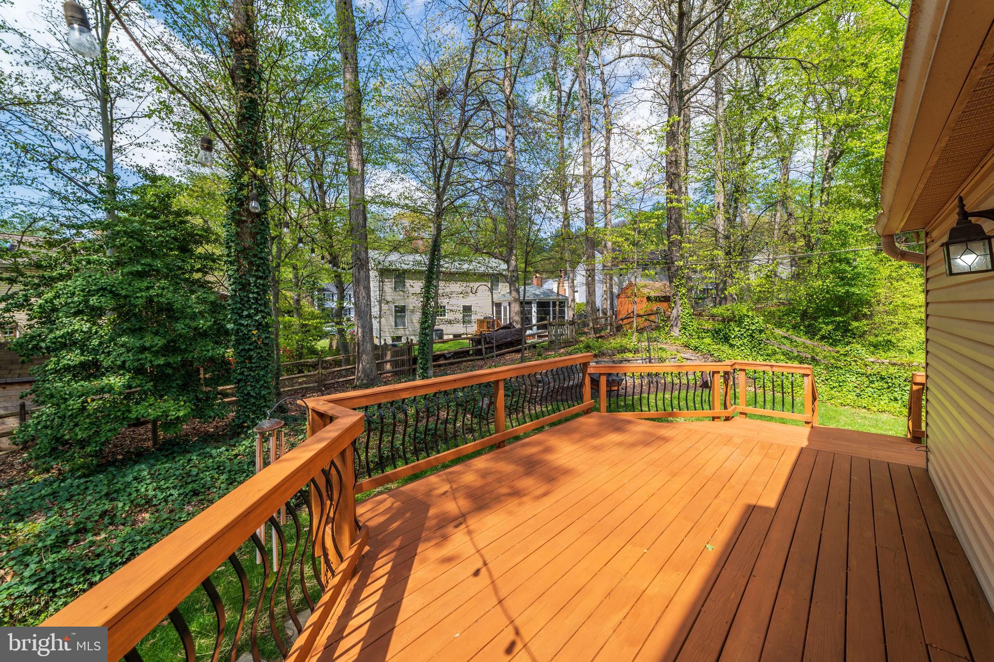 8326 Lindside Way Springfield, VA 22153 - Photo 22 of 48 SUN DECK