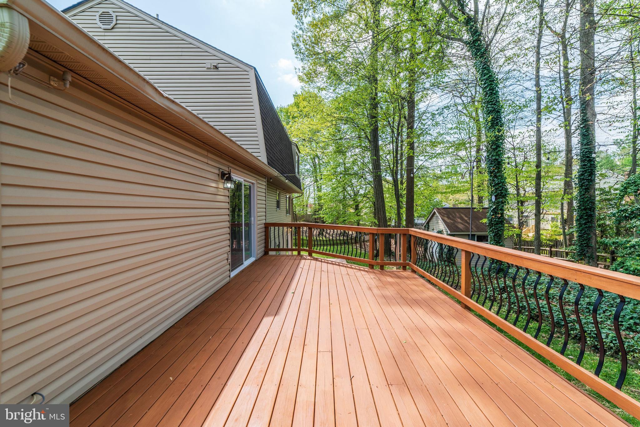 8326 Lindside Way Springfield, VA 22153 - Photo 23 of 48 SUN DECK