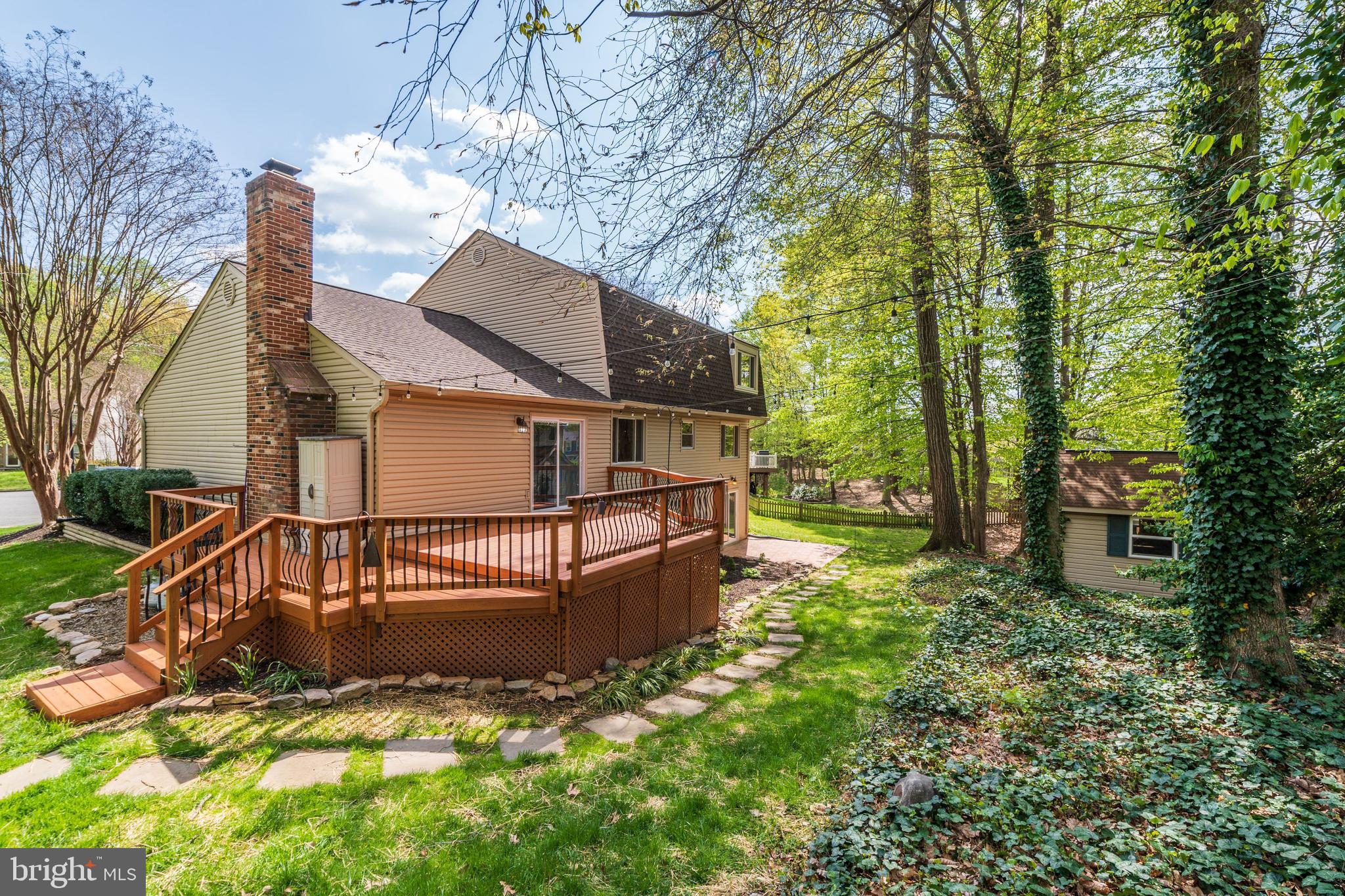 8326 Lindside Way Springfield, VA 22153 - Photo 25 of 48 BACK YARD