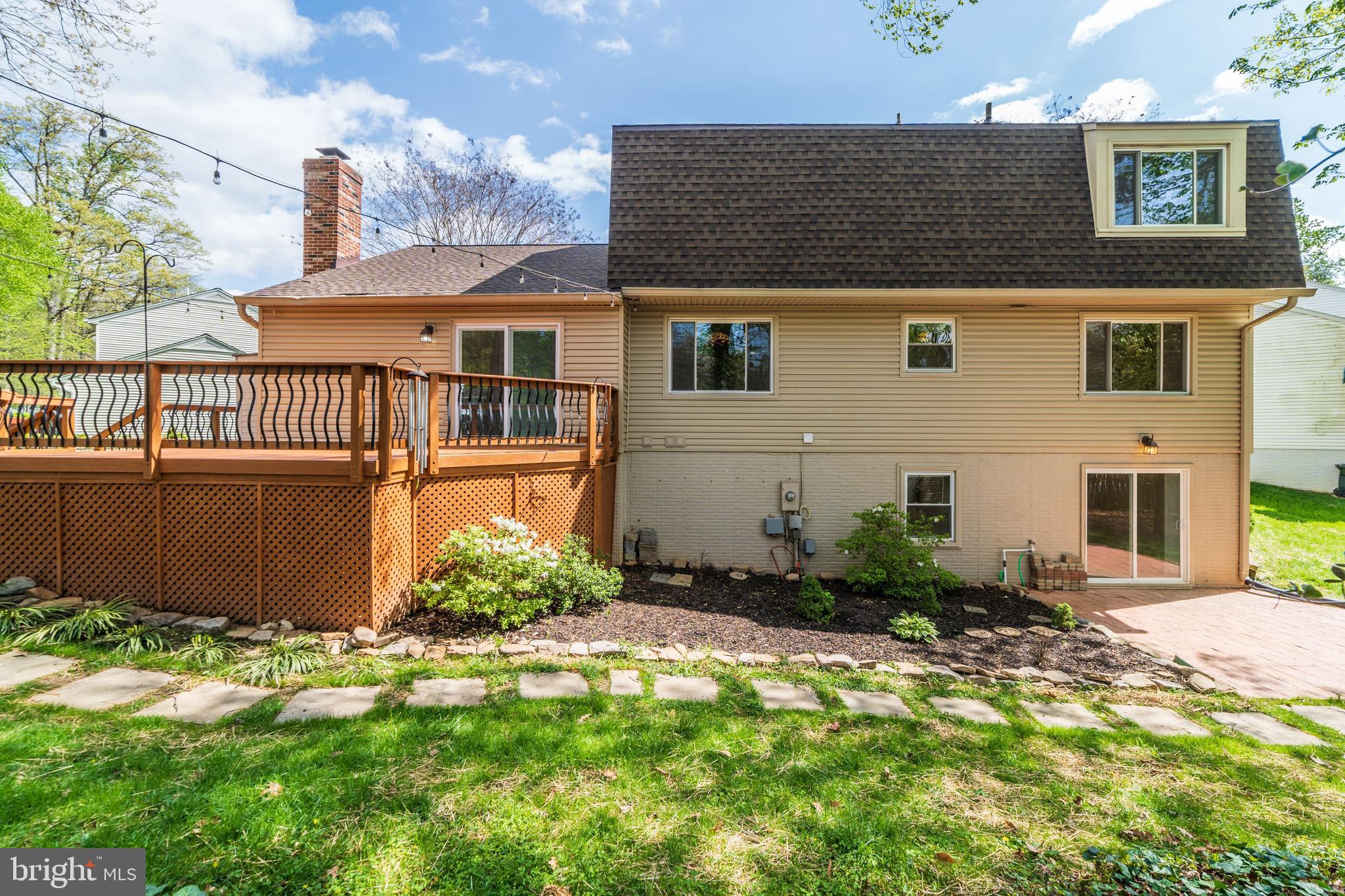 8326 Lindside Way Springfield, VA 22153 - Photo 27 of 48 REAR VIEW