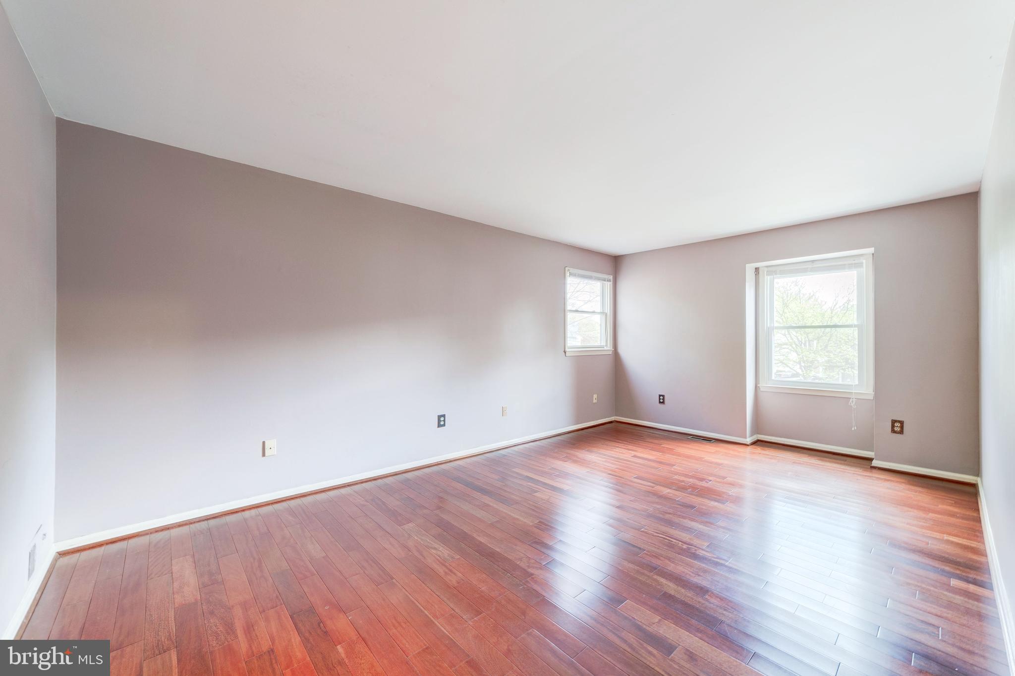 8326 Lindside Way Springfield, VA 22153 - Photo 31 of 48 MASTER BEDROOM