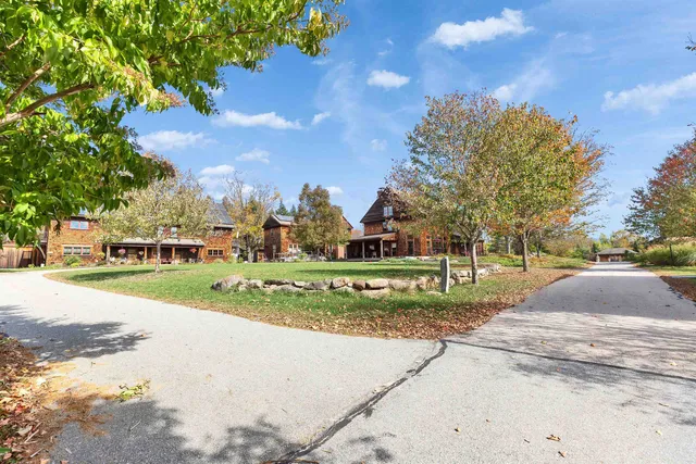 $560,000 | 100 A Steele Road, Peterborough, NH 03458