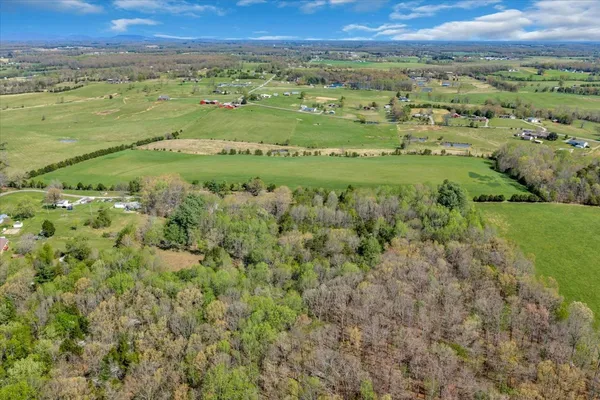 $273,000 | 784 Burch Lane, McMinnville, TN 37110