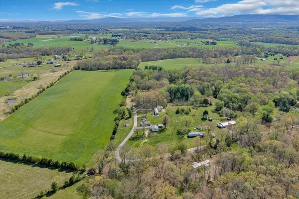 $273,000 | 784 Burch Lane, McMinnville, TN 37110