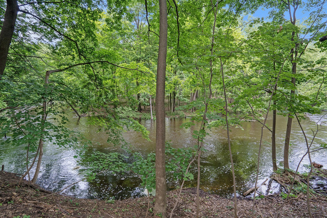 801 Portage Avenue Three Rivers, MI 49093 - Photo 20 of 24