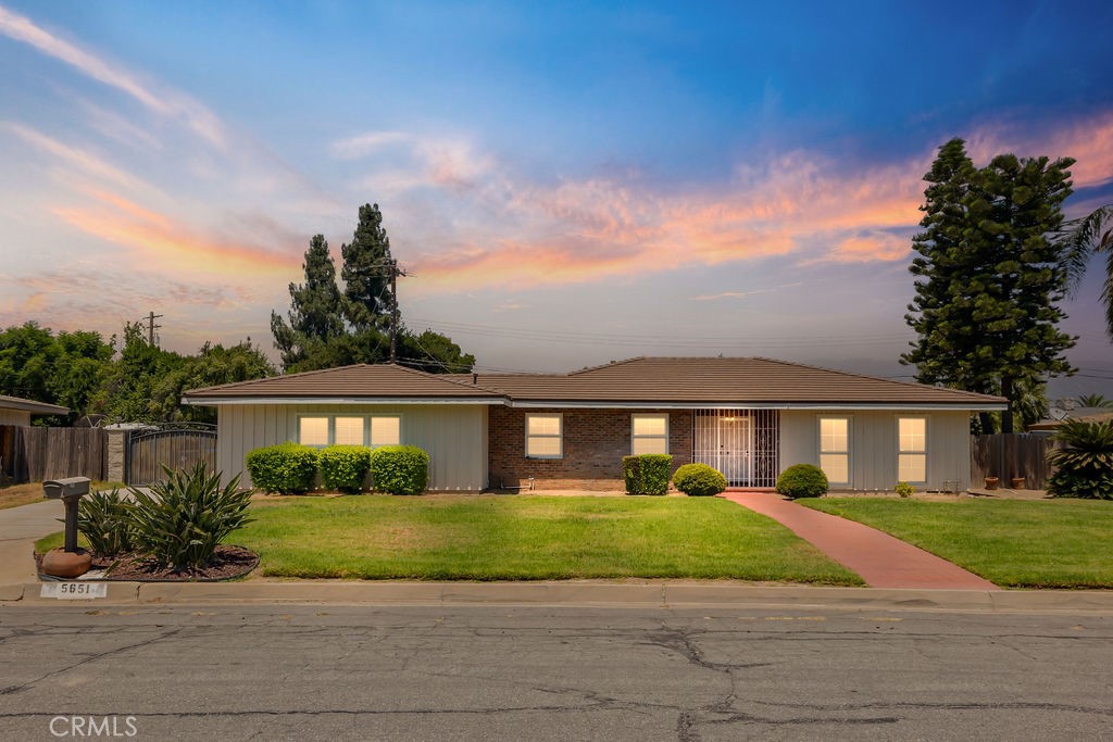 5651 Magnolia Avenue Rialto, CA 92377 - Photo 31 of 37