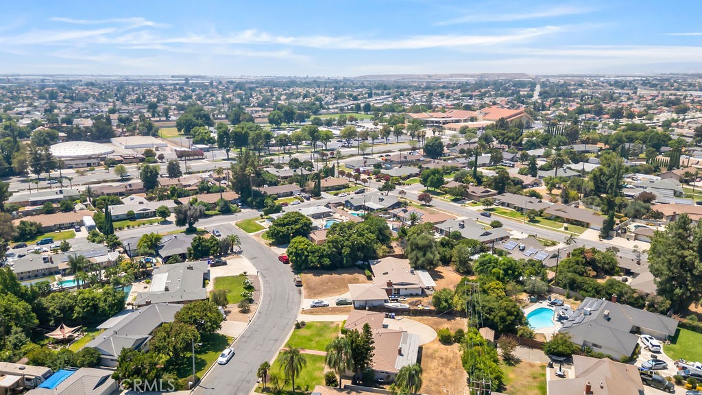 5651 Magnolia Avenue Rialto, CA 92377 - Photo 32 of 37