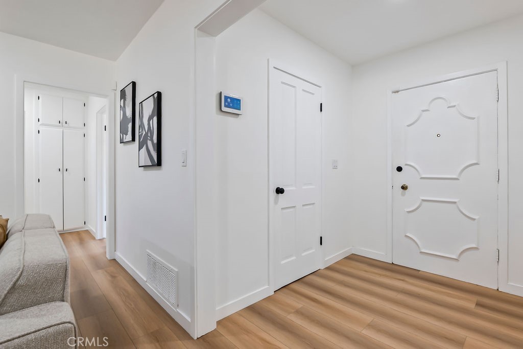 5651 Magnolia Avenue Rialto, CA 92377 - Photo 4 of 37