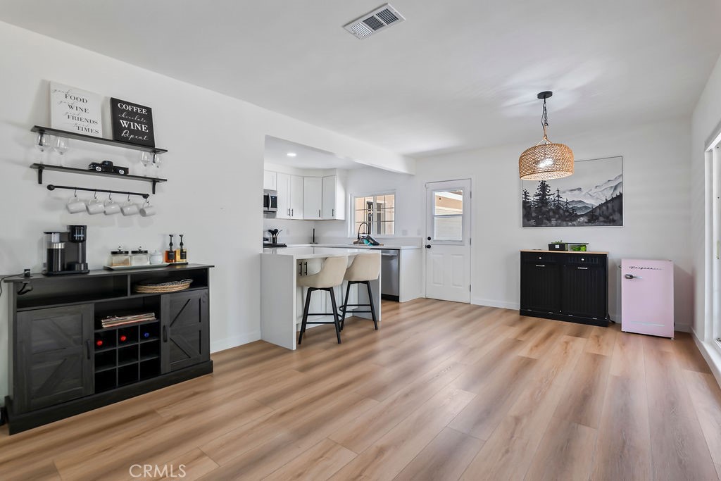 5651 Magnolia Avenue Rialto, CA 92377 - Photo 9 of 37