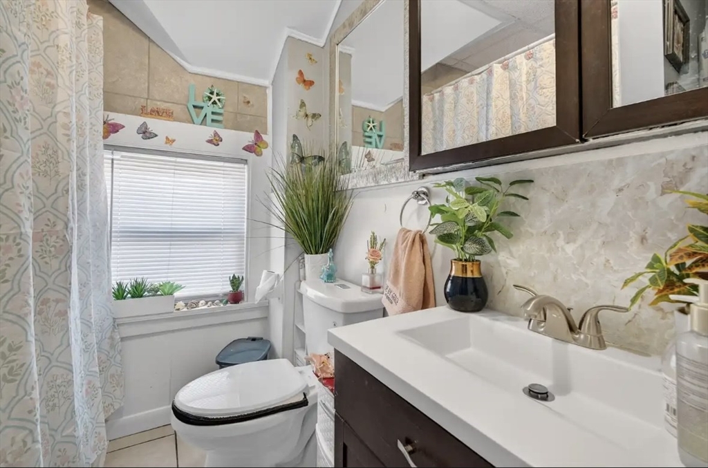 464 Birch Street Fall River, MA 02724 - Photo 15 of 19