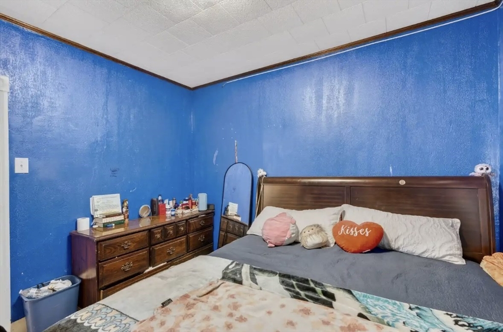 464 Birch Street Fall River, MA 02724 - Photo 8 of 19