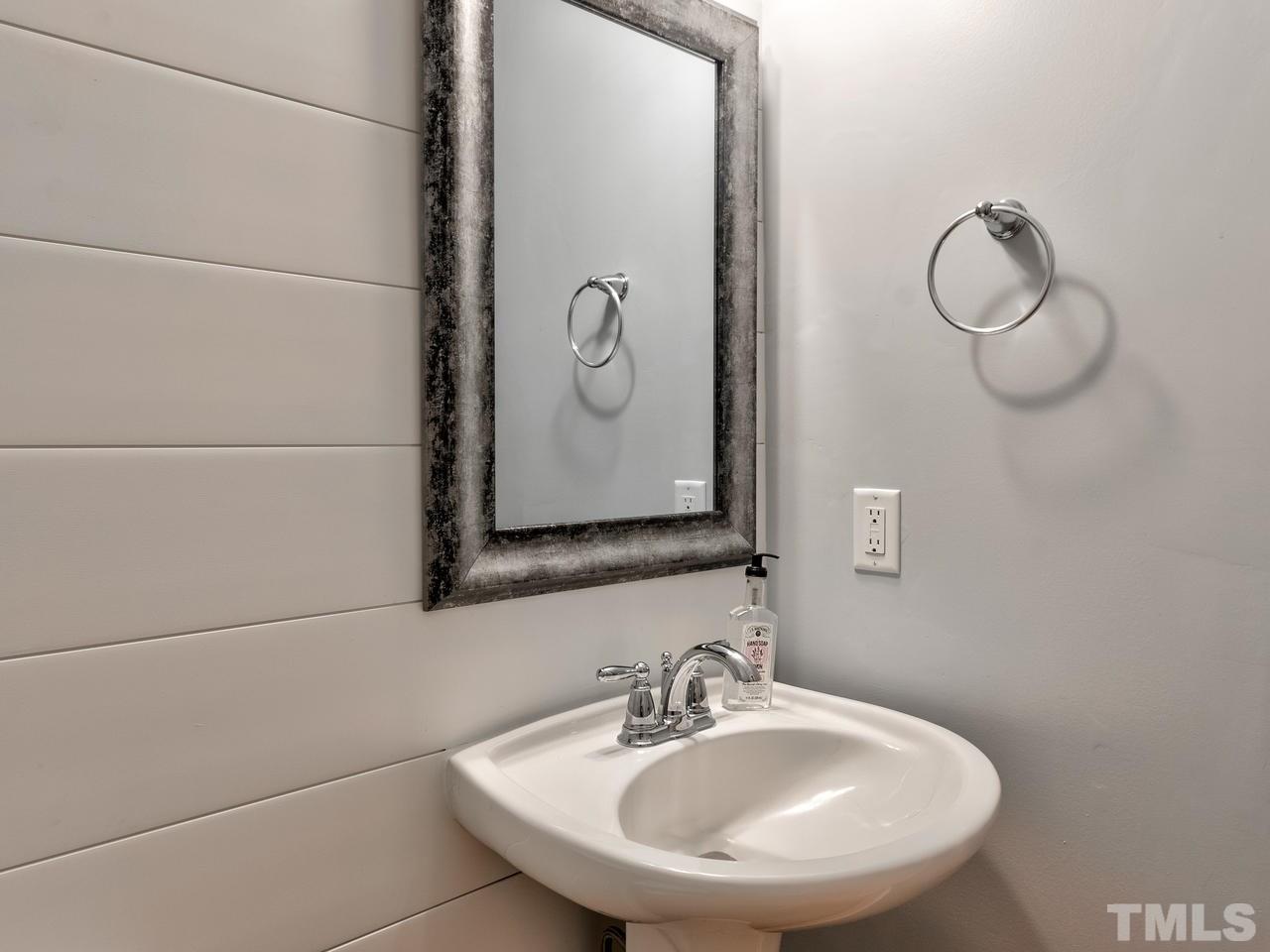 7024 Trenton Ridge Court Raleigh, NC 27613 - Photo 15 of 30