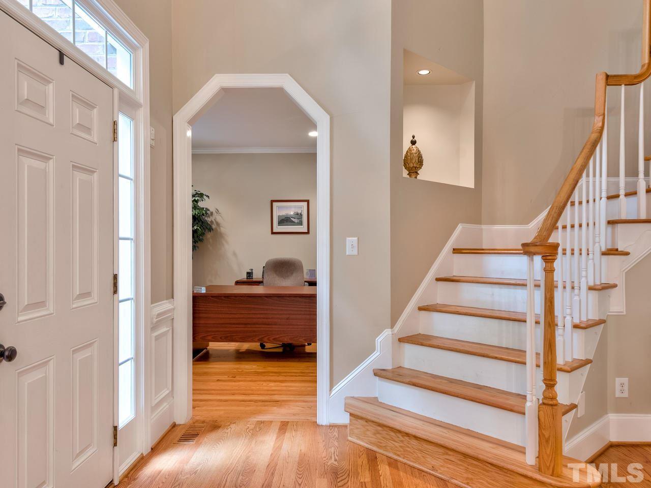 7024 Trenton Ridge Court Raleigh, NC 27613 - Photo 3 of 30