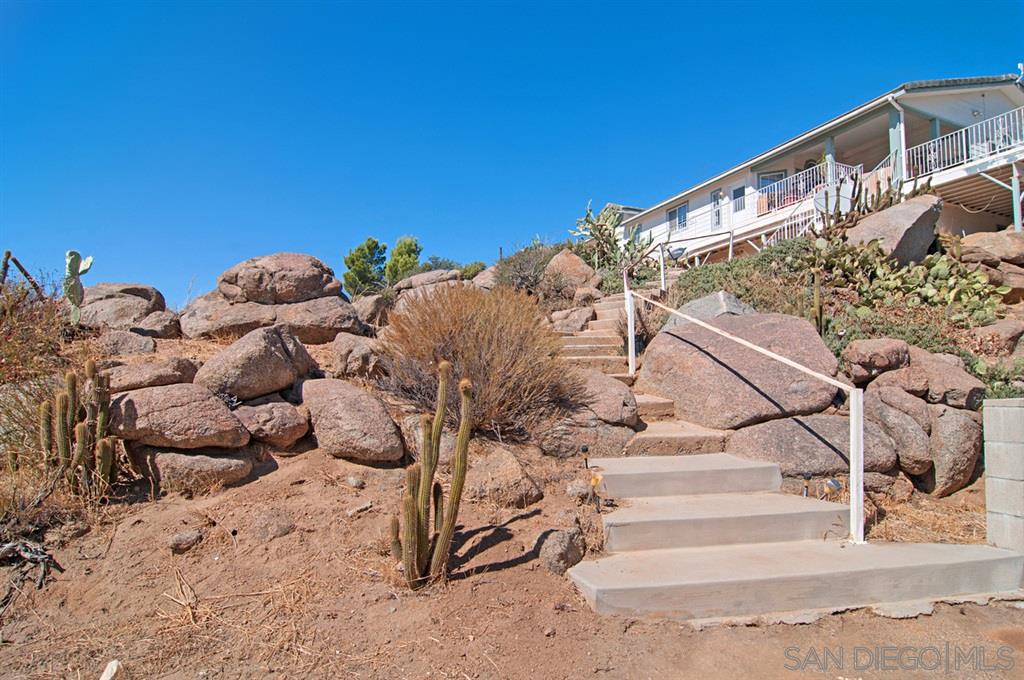 860-862 Harris Ranch Road Potrero, CA 91963 - Photo 6 of 25