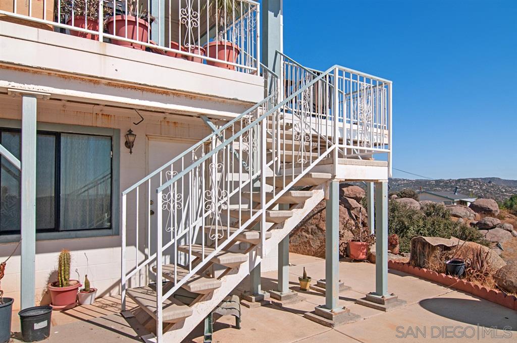 860-862 Harris Ranch Road Potrero, CA 91963 - Photo 7 of 25
