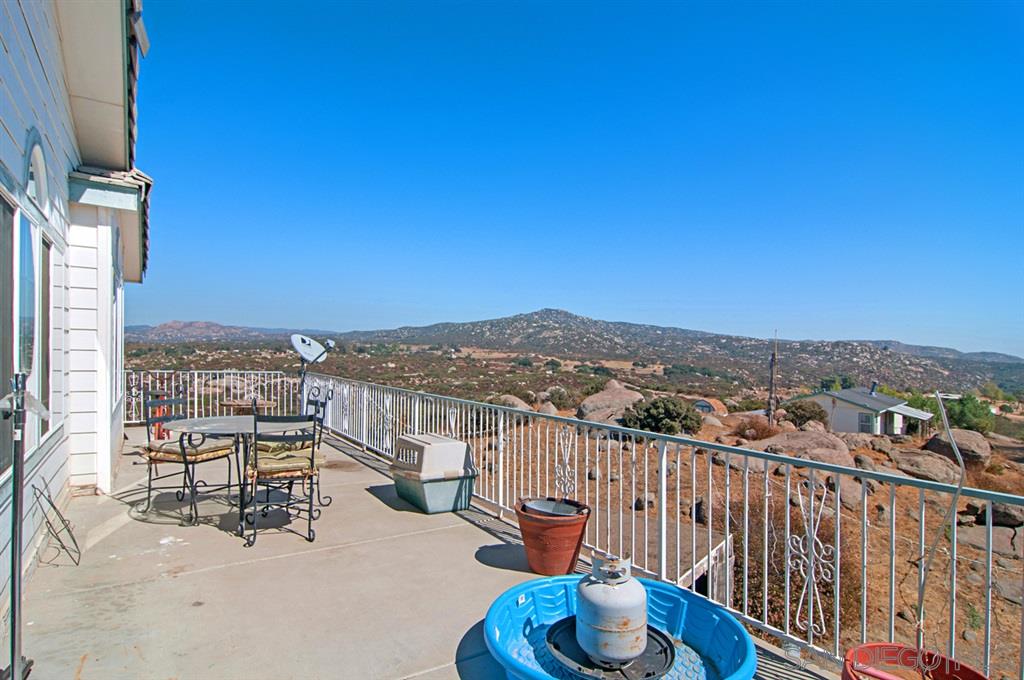 860-862 Harris Ranch Road Potrero, CA 91963 - Photo 9 of 25