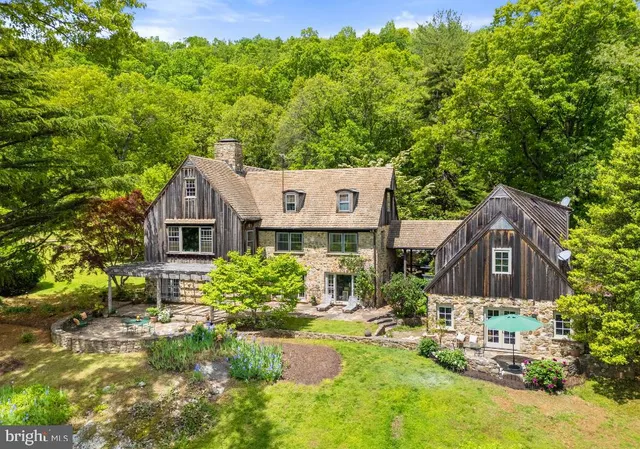 $2,925,000 | 4392 Carrington Road, Markham, VA 22643