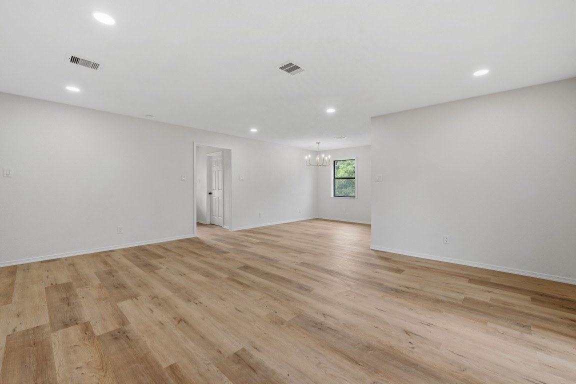 1313 Cos Street Liberty, TX 77575 - Photo 5 of 24 Living area