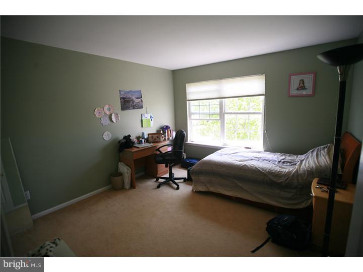 29 Manley Road Pennington, NJ 08534 - Photo 4 of 12 Bedroom 2