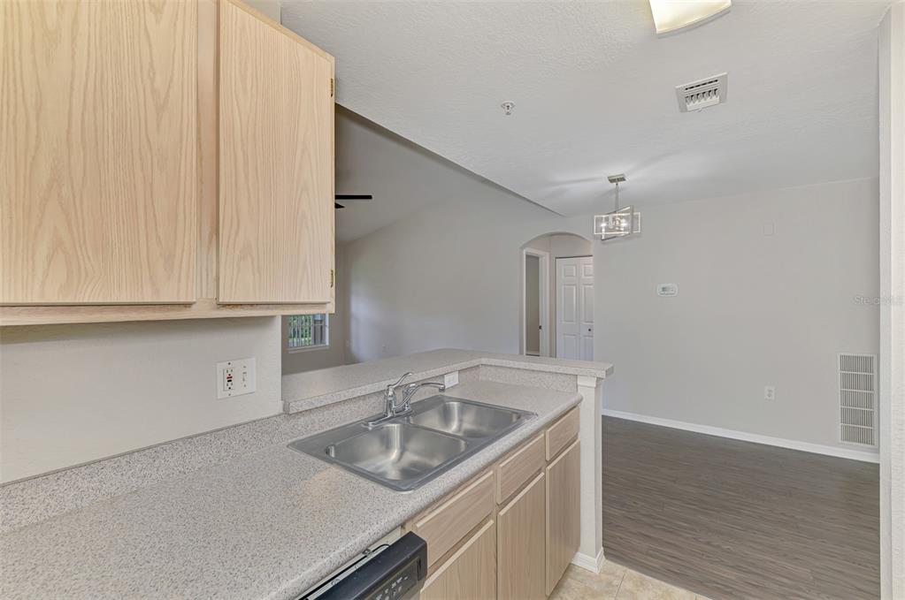8821 Manor Loop, Unit 204 Lakewood Ranch, FL 34202 - Photo 14 of 43 Gallery Image 14