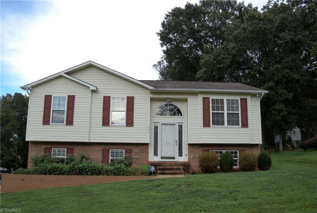 635 Stephany Circle Rural Hall, NC 27045 - Photo 2 of 16 Gallery Image 2