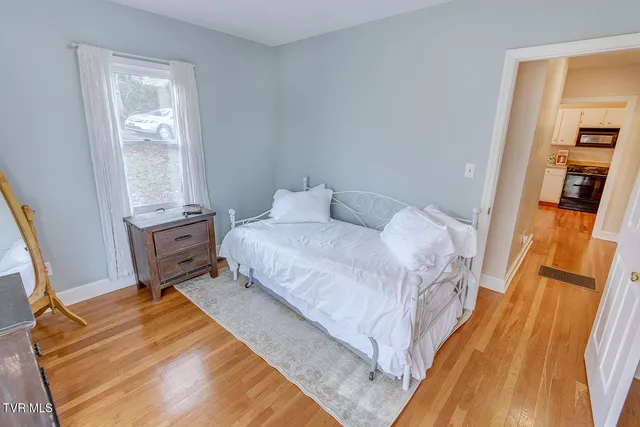 $425,000 | 203 South Cherokee Street, Jonesborough, TN 37659