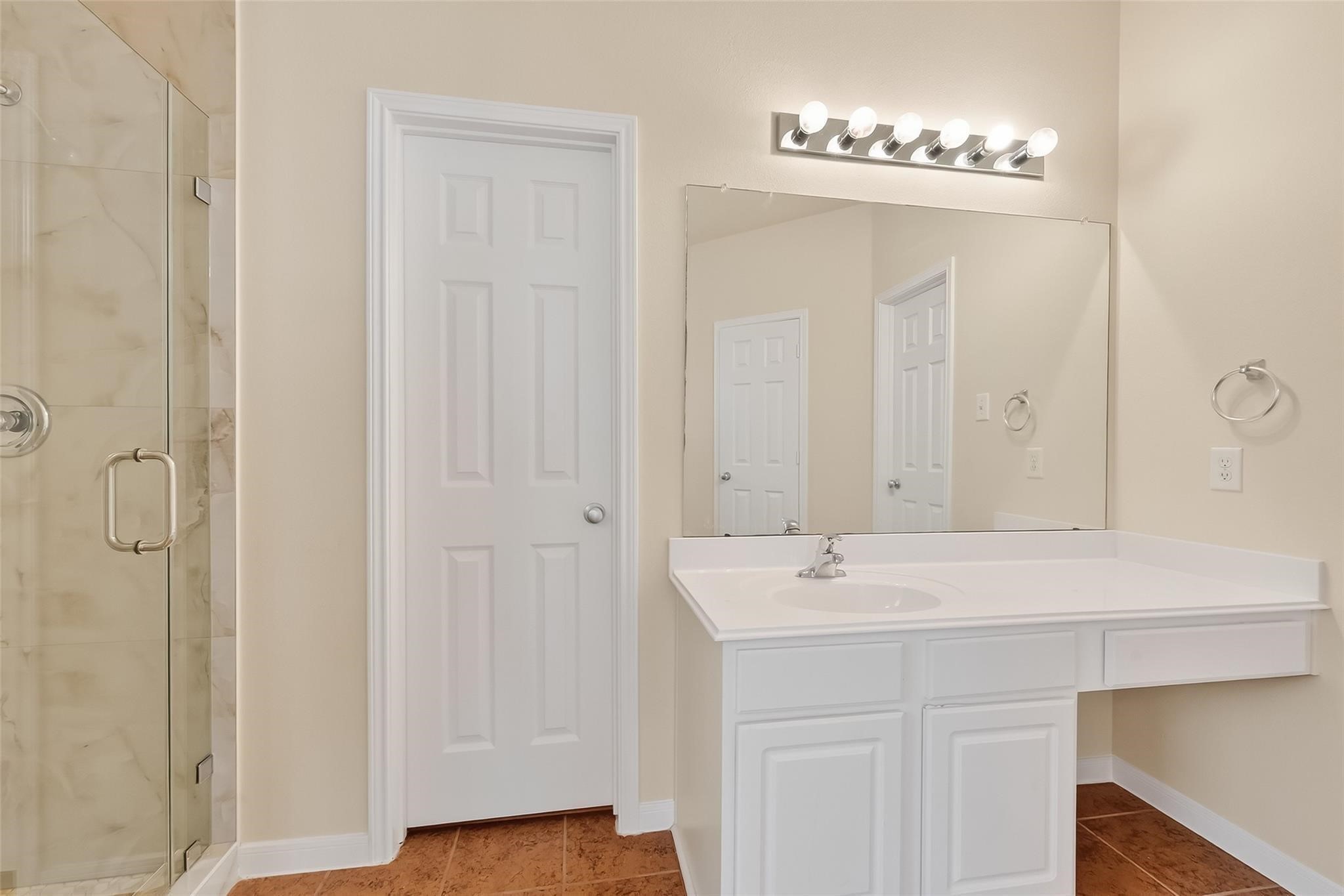 21623 Mid Peak Way Katy, TX 77449 - Photo 19 of 38 a bathroom with a sink and a mirror