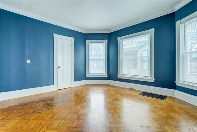 $1,350 | 745 University Avenue, Unit DOWN, Rochester, NY 14607