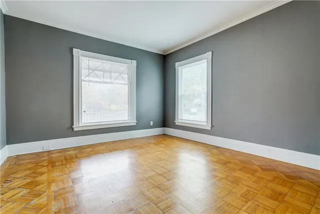 $1,350 | 745 University Avenue, Unit DOWN, Rochester, NY 14607