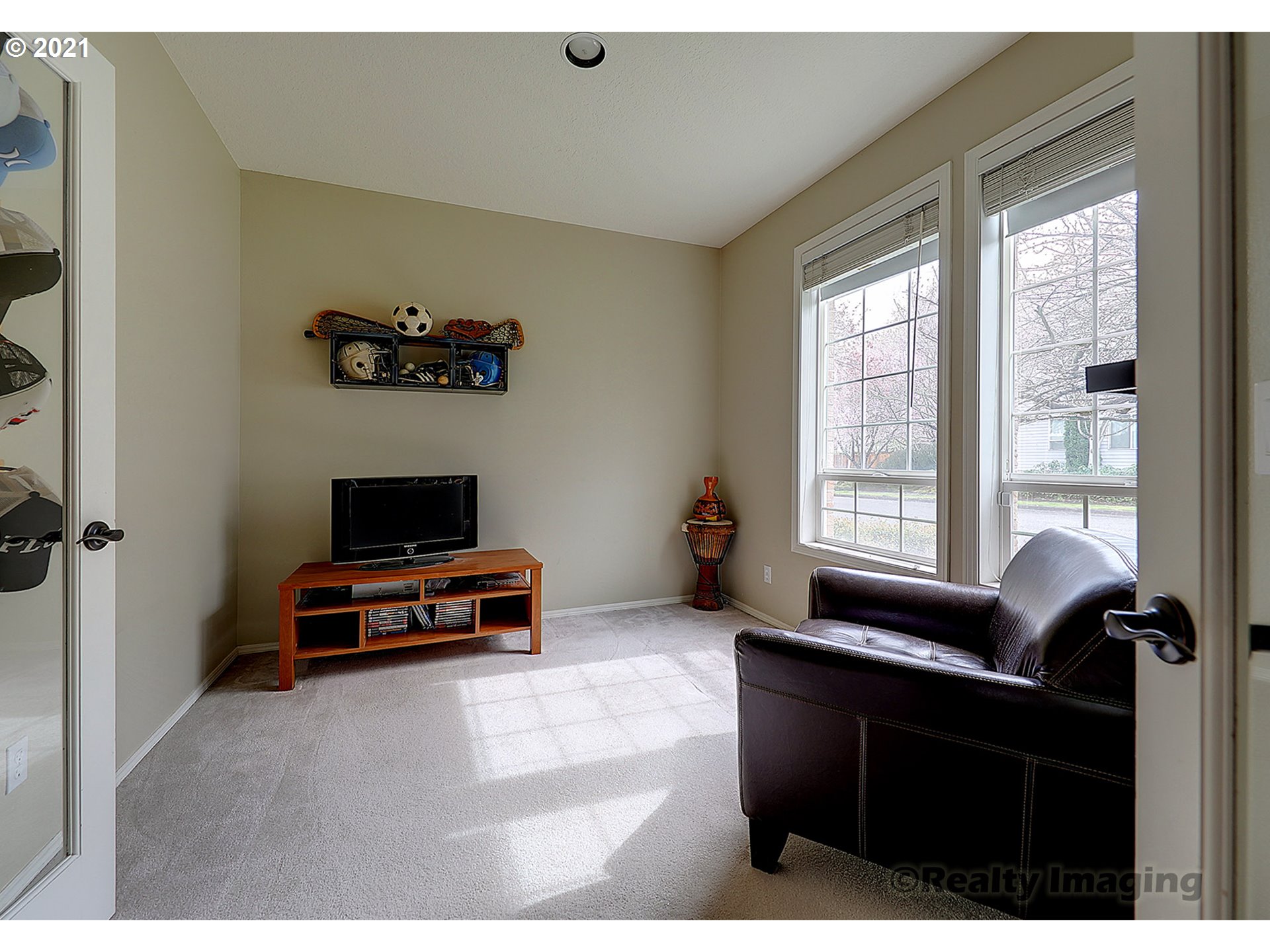 16955 Southwest Springwater Lane Beaverton, OR 97006 - Photo 13 of 25
