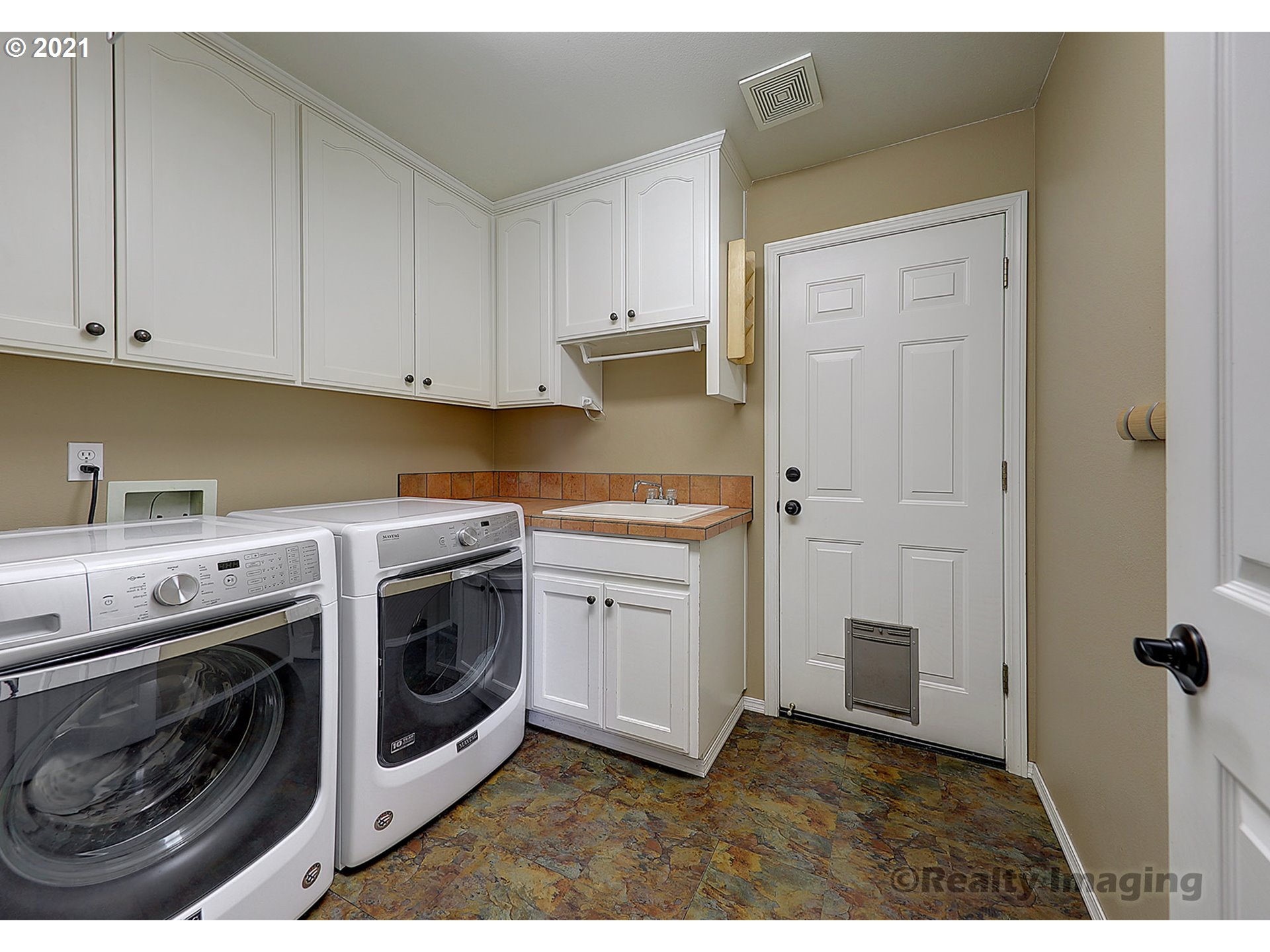 16955 Southwest Springwater Lane Beaverton, OR 97006 - Photo 22 of 25