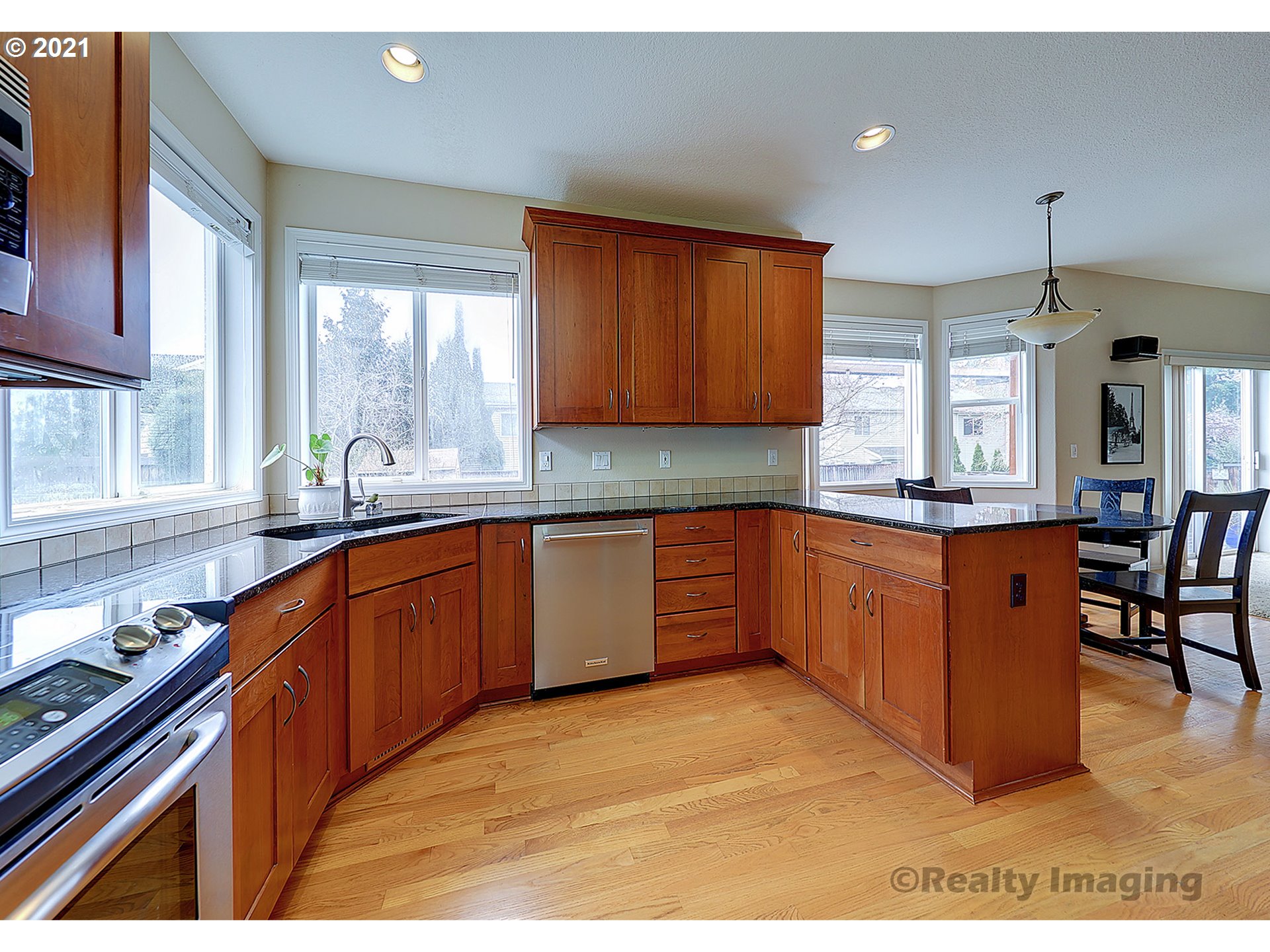 16955 Southwest Springwater Lane Beaverton, OR 97006 - Photo 9 of 25