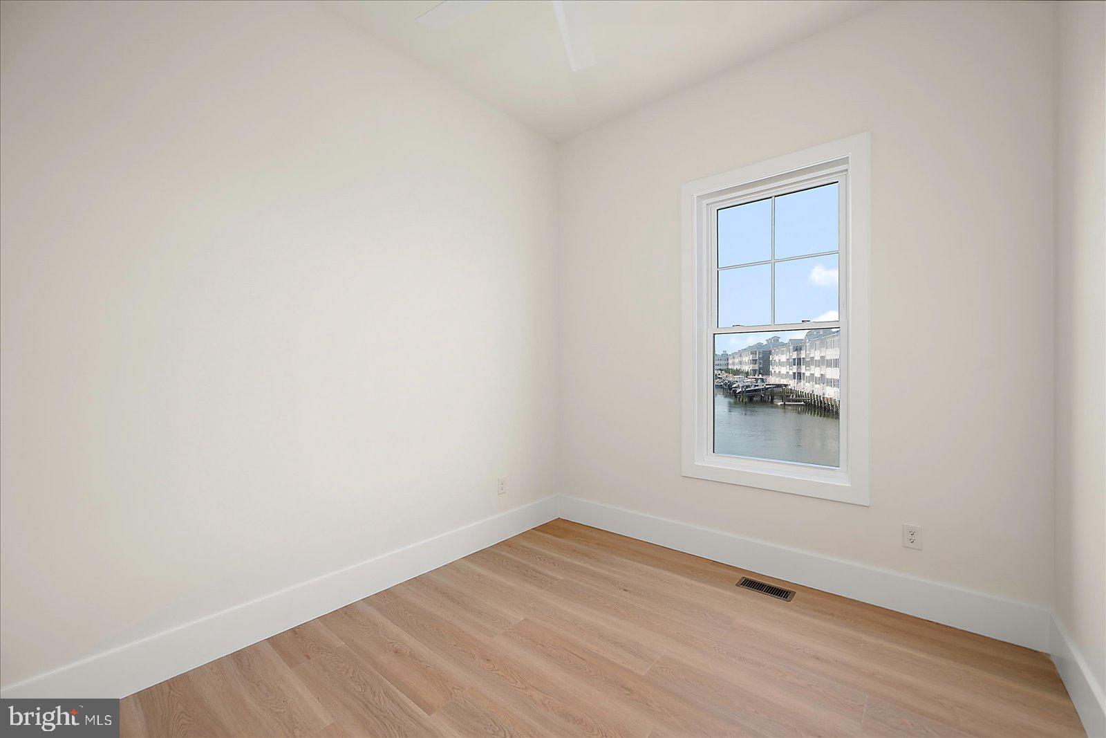 12971 Inlet Isle Lane Ocean City, MD 21842 - Photo 72 of 135 5th Bedroom with ceiling fan