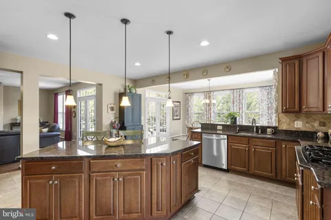 $1,679,999 | 9323 Castle Hill Road, Springfield, VA 22153