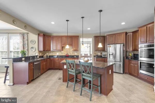 $1,679,999 | 9323 Castle Hill Road, Springfield, VA 22153