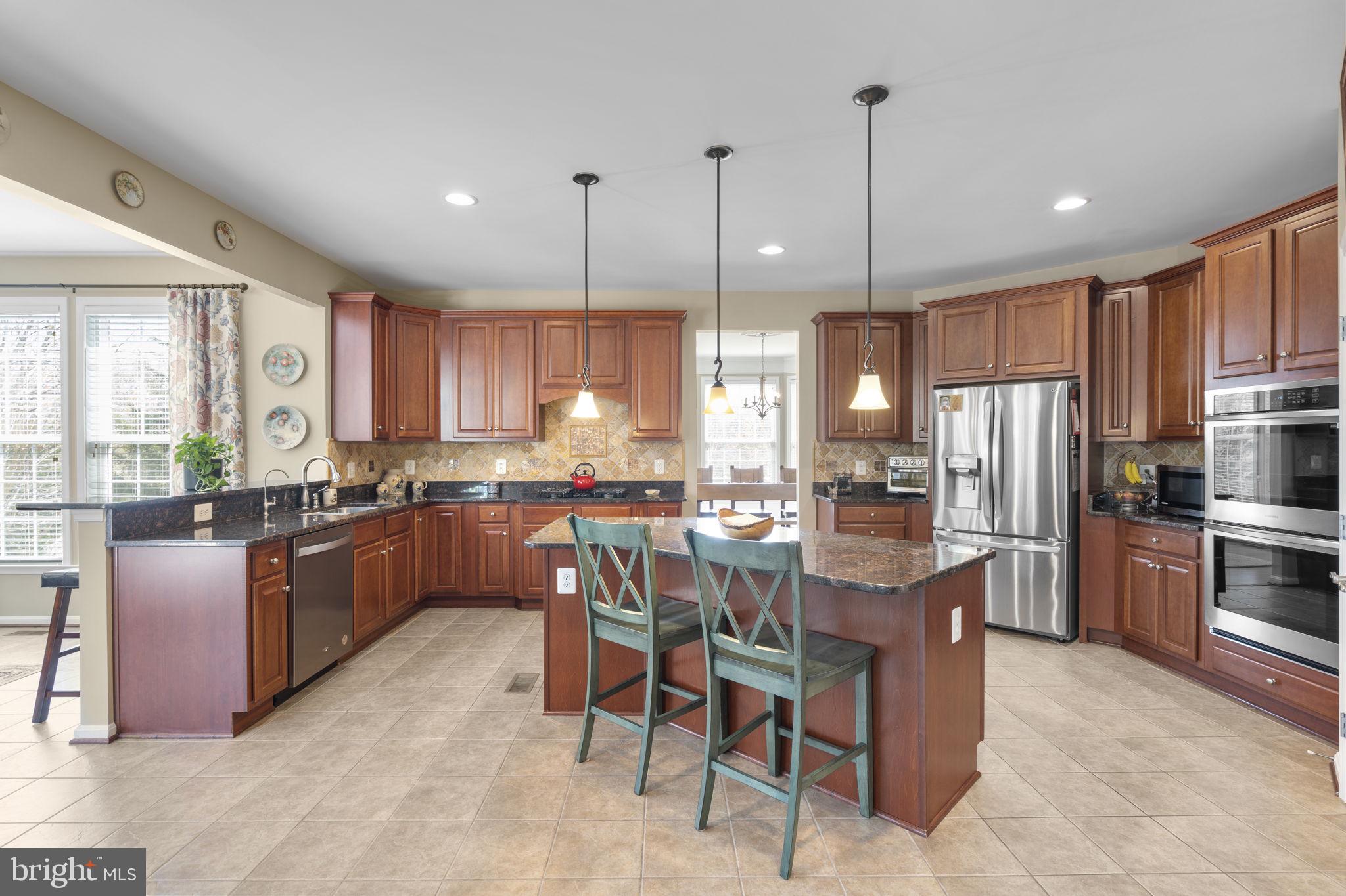 9323 Castle Hill Road Springfield, VA 22153 - Photo 21 of 95