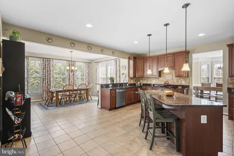 $1,679,999 | 9323 Castle Hill Road, Springfield, VA 22153