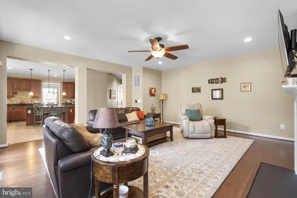 $1,679,999 | 9323 Castle Hill Road, Springfield, VA 22153