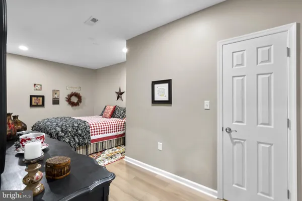 $1,679,999 | 9323 Castle Hill Road, Springfield, VA 22153